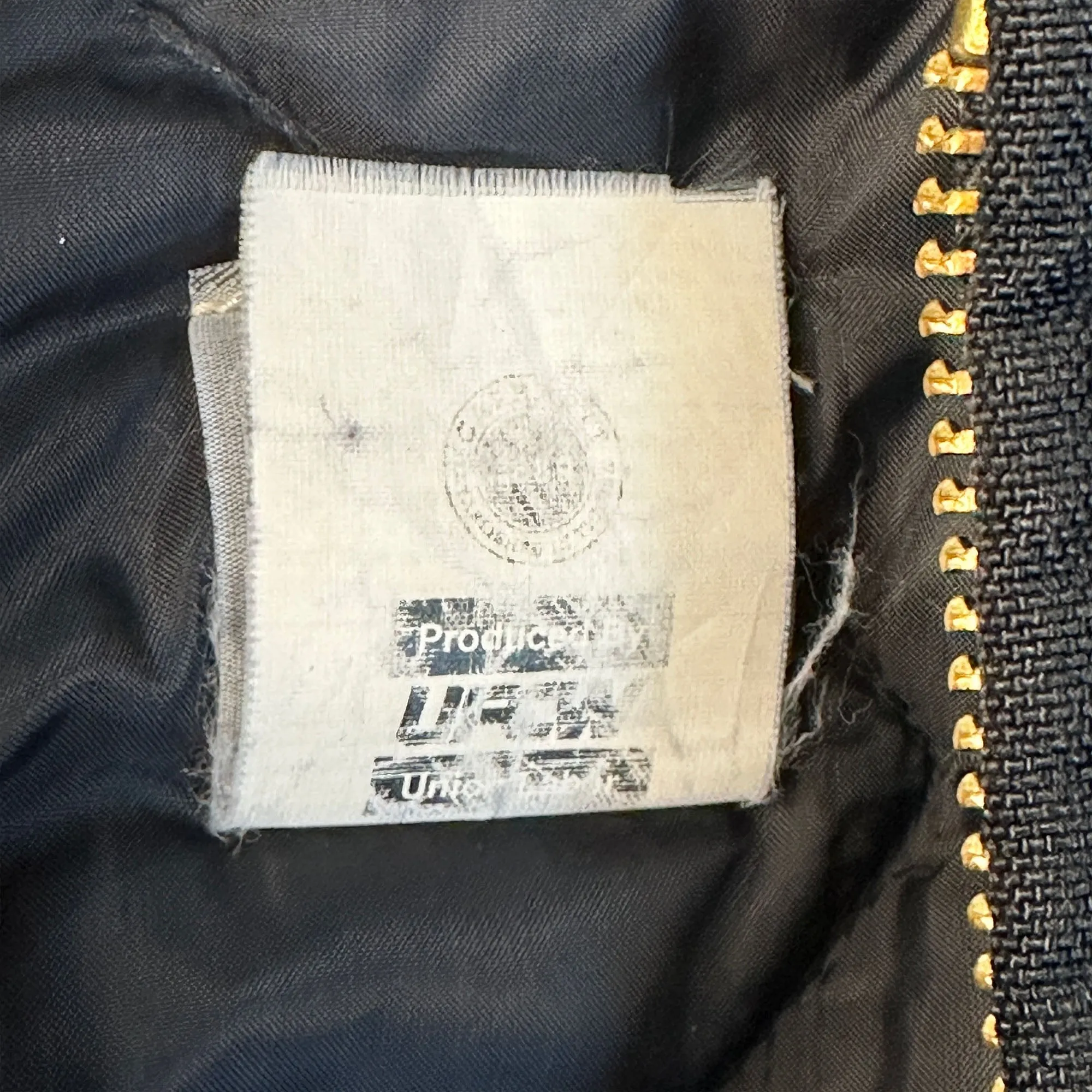 Vintage Carhartt Extremes J21 BLK Black Active Jacket Quilted Nylon Lined XL